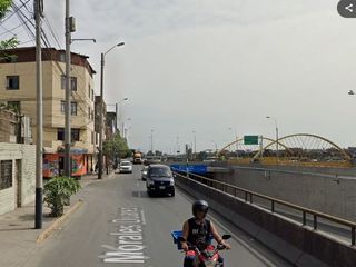 Foto 6 de Venta de Casa de 2 pisos como terreno  $ 210,000 dólares (NEGOCIABLE)