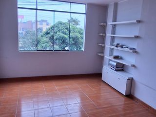 Foto 9 de Venta de Casa en Los Olivos