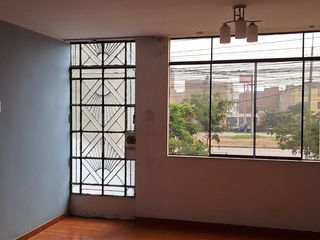 Foto 17 de Venta de Casa en Los Olivos