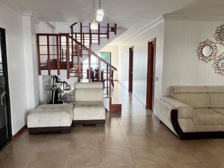 Foto 3 de Vendo Oportunidad en Vía a la Costa: casa con área 363m² en Urbanización Los Ángeles