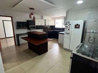 Foto 9 de Vendo Oportunidad en Vía a la Costa: casa con área 363m² en Urbanización Los Ángeles