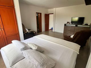 Foto 17 de Vendo Oportunidad en Vía a la Costa: casa con área 363m² en Urbanización Los Ángeles