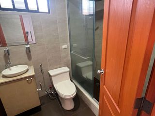 Foto 19 de Vendo Oportunidad en Vía a la Costa: casa con área 363m² en Urbanización Los Ángeles