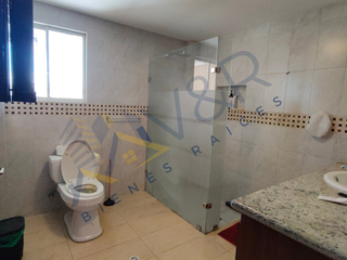 Foto 5 de Casa Moderna en Venta en Pomasqui