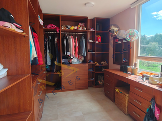 Foto 11 de Casa Moderna en Venta en Pomasqui