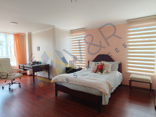 Foto 14 de Casa Moderna en Venta en Pomasqui