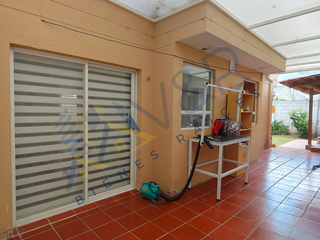 Foto 26 de Casa Moderna en Venta en Pomasqui