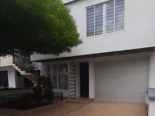 Foto 2 de CASA UNIFAMILIAR ALVERNIA 🏡