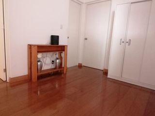 Foto 4 de VENDO AMPLIO DEPARTAMENTO Urb. RESIDENCIAL MONTERRICO- LA MOLINA