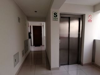 Foto 20 de VENDO AMPLIO DEPARTAMENTO Urb. RESIDENCIAL MONTERRICO- LA MOLINA