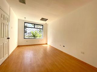 Foto 4 de CASA PARA OFICINAS  EN ARRIENDO    260 m2 - MARIANA DE JESUS