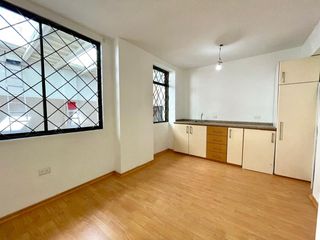 Foto 5 de CASA PARA OFICINAS  EN ARRIENDO    260 m2 - MARIANA DE JESUS