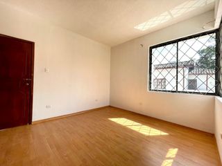 Foto 13 de CASA PARA OFICINAS  EN ARRIENDO    260 m2 - MARIANA DE JESUS