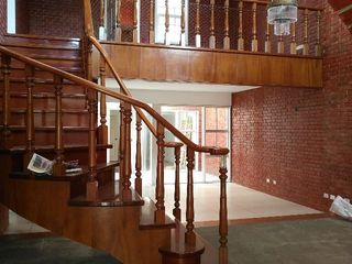 Foto 3 de Casa en alquiler - Remodelada, amplia y excelente distribución