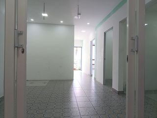Foto 1 de ¡OPORTUNIDAD ÚNICA! LOCAL EN RENTA, A PASOS DE LA MUNICIPALIDAD DE SANGOLQUÍ