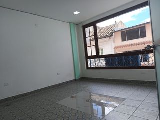 Foto 2 de ¡OPORTUNIDAD ÚNICA! LOCAL EN RENTA, A PASOS DE LA MUNICIPALIDAD DE SANGOLQUÍ
