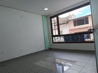 Foto 4 de ¡OPORTUNIDAD ÚNICA! LOCAL EN RENTA, A PASOS DE LA MUNICIPALIDAD DE SANGOLQUÍ