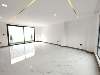 Foto 5 de EN LA CIUDAD DE LOJA, SE VENDE CASA DE 4 HABITACIONES, CERCA AL COLEGIO EUGENIO ESPEJO A 4 MINUTOS DEL TERMINAL TERRESTRE