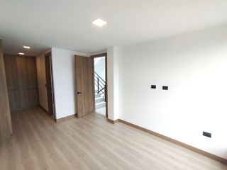 Foto 28 de EN LA CIUDAD DE LOJA, SE VENDE CASA DE 4 HABITACIONES, CERCA AL COLEGIO EUGENIO ESPEJO A 4 MINUTOS DEL TERMINAL TERRESTRE