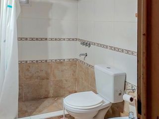 Foto 8 de Pontevedra - Venta - Quinta 4 Ambientes