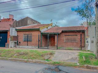 Foto 1 de Castelar Norte - Venta - Casa 3 Ambientes