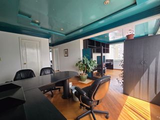 Foto 4 de Renta Oficina Amoblada en Quito Sector Naciones Unidas, Edificio El Tempo, 120m², $700 mensuales incluido alícuota