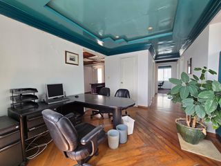 Foto 8 de Renta Oficina Amoblada en Quito Sector Naciones Unidas, Edificio El Tempo, 120m², $700 mensuales incluido alícuota