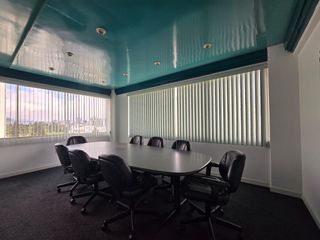 Foto 11 de Renta Oficina Amoblada en Quito Sector Naciones Unidas, Edificio El Tempo, 120m², $700 mensuales incluido alícuota