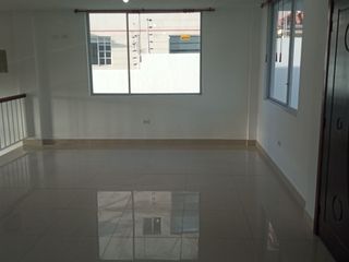 Foto 26 de SE ARRIENDA AMPLIA CASA ESQUINERA EN URBANIZACIÓN DEL EJÉRCITO - CASHAPAMBA - SANGOLQUI - VALLE DE LOS CHILLOS