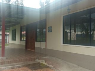 Foto 78 de SE ARRIENDA AMPLIA CASA ESQUINERA EN URBANIZACIÓN DEL EJÉRCITO - CASHAPAMBA - SANGOLQUI - VALLE DE LOS CHILLOS