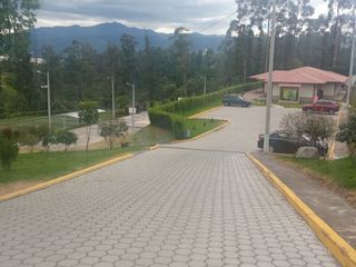 Foto 80 de SE ARRIENDA AMPLIA CASA ESQUINERA EN URBANIZACIÓN DEL EJÉRCITO - CASHAPAMBA - SANGOLQUI - VALLE DE LOS CHILLOS