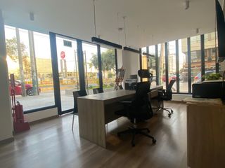 Foto 5 de ALQUILO LOCAL COMERCIAL EN AV. NICOLAS ARRIOLA