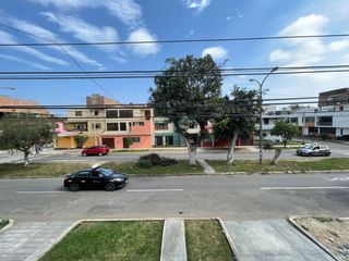 Foto 3 de Vendo Casa a Precio de Terreno + Aires Las Quintanas - Trujillo