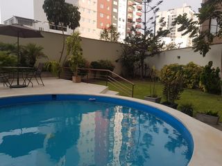Foto 27 de ALQUILER DE DEPARTAMENTO EN MIRAFLORES. 2 DORMITORIOS CON COCHERA. LUGAR CENTRICO Y SEGURO.