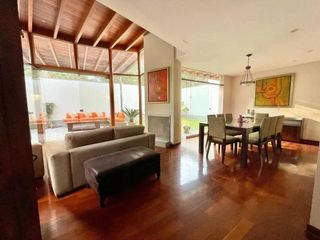 Foto 5 de VENDO LINDA CASA / 3 DOR / CONDOMINIO / BATALLONES / SANTA TERESA / DISEÑADA POR ARQ. MALACHOWSKI,  TECHOS ALTOS, ESPACIOS AMPLIOS, MUY ILUMINADA