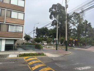 Foto 11 de ALQUILO DEPARTAMENTO CON VISTA HACIA EL MAR EN BARRANCO DE 85 M2 CON 3 HABITACIONES