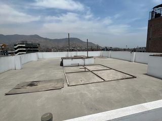 Foto 4 de AMPLIA CASA de 5 PISOS EN SAN JUAN DE LURIGANCHO