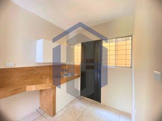 Foto 8 de Casa de 2 plantas en venta - Mucho Lote 1, Guayaquil, Ecuador