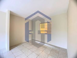 Foto 7 de Casa de 2 plantas en venta - Mucho Lote 1, Guayaquil, Ecuador