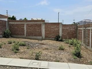 Foto 1 de Venta De Terreno En Urb. Sol De Simbal Dentro De Condominio Cerrado