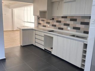 Foto 4 de VENDO LINDOS DEPARTAMENTOS ACOGEDORES Y AMPLIOS DE 125mt. EN CAYMA, DE 3 DORMITORIOS CON 3 BAÑOS, ASCENSOR Y COCHERA ASCENSOR Y COCHERA