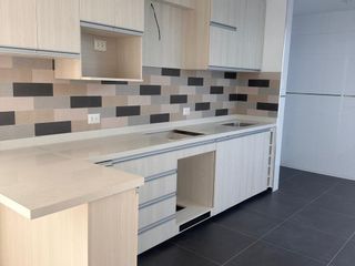 Foto 5 de VENDO LINDOS DEPARTAMENTOS ACOGEDORES Y AMPLIOS DE 125mt. EN CAYMA, DE 3 DORMITORIOS CON 3 BAÑOS, ASCENSOR Y COCHERA ASCENSOR Y COCHERA