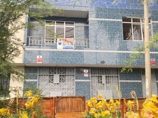 Foto 1 de EN VENTA CASA DE 3 PISOS BARRANCA, EXCELENTE UBICACIÓN, CERCA A LA PLAYA- PRECIO DE REALIZACIÓN.