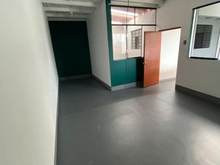 Foto 7 de EN VENTA CASA DE 3 PISOS BARRANCA, EXCELENTE UBICACIÓN, CERCA A LA PLAYA- PRECIO DE REALIZACIÓN.