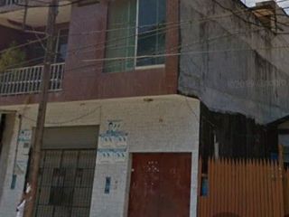 Foto 2 de VENTA DE DUPLEX EN PUCALLPA (2 PISOS SIN AIRES)