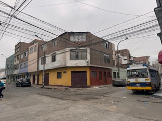 Foto 1 de VENTA DE CASA EN ESQUINA- SAN MARTÍN DE PORRES