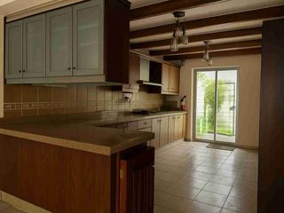 Foto 10 de Se Vende / Casa Esquinera/ en Urbanizacion Privada con piscina/Conocoto