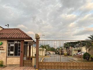 Foto 20 de Vendo casa 1 planta en Urbanizacion San Patricio (Machala)