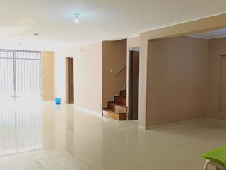 Foto 4 de Venta de Local comercial en Av Canada