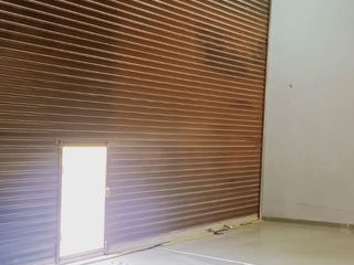 Foto 5 de Venta de Local comercial en Av Canada